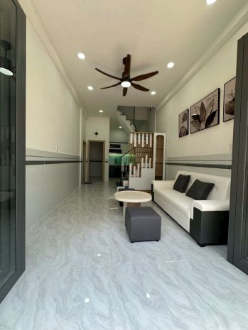 Nhà mới 2 tầng hẻm thông hưng phú p8q8. giá: 4.48 tỷ 7371551