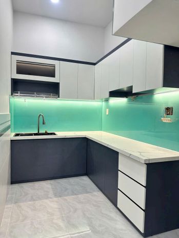 Nhà mới 2 tầng hẻm thông hưng phú p8q8. giá: 4.48 tỷ 7371552