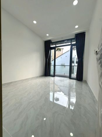 Nhà mới 2 tầng hẻm thông hưng phú p8q8. giá: 4.48 tỷ 7371553