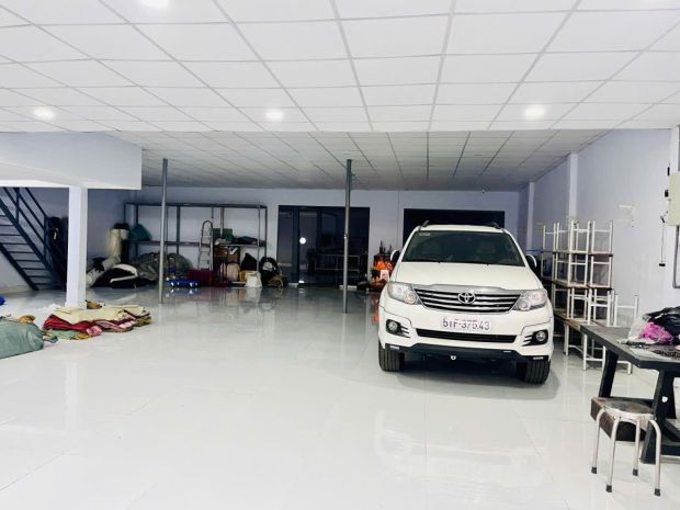 Giảm 1tỷ gấp bán nhà xưởng vị trí đắc địa 50m ra chợ đắc 7372269