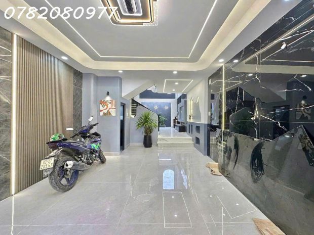 Nhà 5 tầng  xây mới 100 - full nội thất cao cấp -  đẹp 7373042