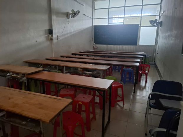 Cho thuê mặt tiền đường hồng bàng 819  phường bình tây. 7373489