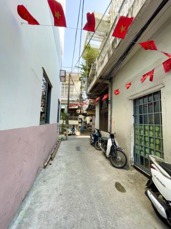 Kiệt hùng vương,90m2, 2 tầng, 7 phòng trọ, đang kinh 7373595