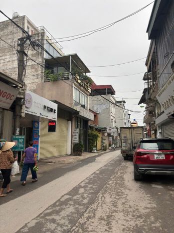 Cấn bán gấp 54m mặt đường tỉnh lộ 422 tân lâp,đan phượng.hà 7374594