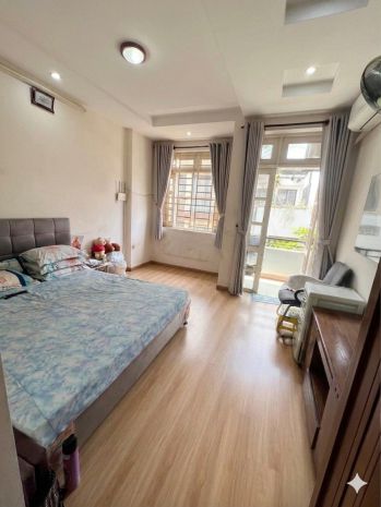 Ford raptor ngủ trong nhà  hẻm nhựa 7m có vỉa hè  trung 7374735