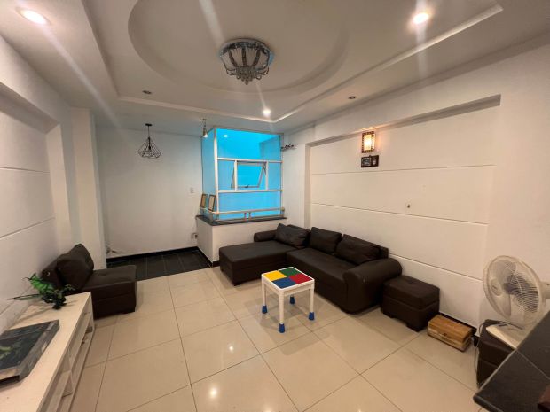 Ford raptor ngủ trong nhà  hẻm nhựa 7m có vỉa hè  trung 7374736