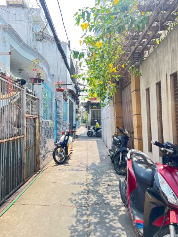 Nhà nát 180m2 2 mặt hẻm đường phạm thế hiển p6q8. giá: 7374906