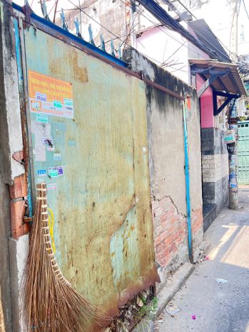 Nhà nát 180m2 2 mặt hẻm đường phạm thế hiển p6q8. giá: 7374907