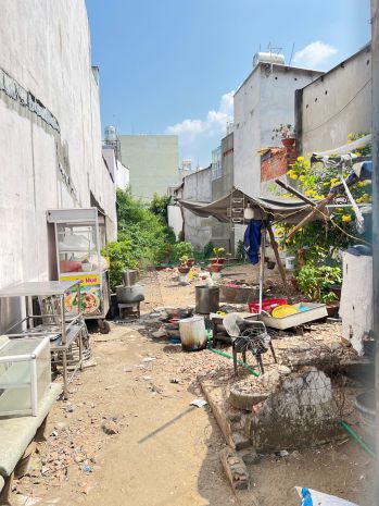 Nhà nát 180m2 2 mặt hẻm đường phạm thế hiển p6q8. giá: 7374908