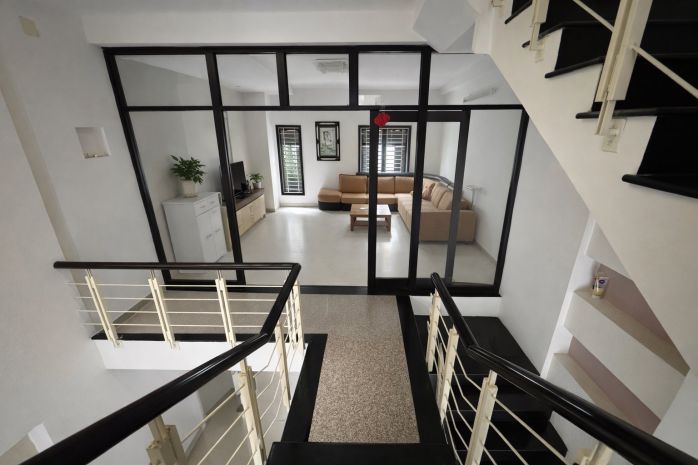 Bán nhà 4 tầng mt đường tạ mỹ duật - gần cầu sông hàn 7375000