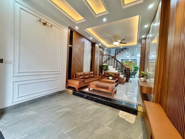 Nhà dân xây 51m2 5t dân xây, ngõ thông phố nguyễn văn cừ. 7376144