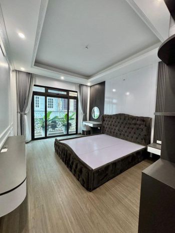 Nhà dân xây 51m2 5t dân xây, ngõ thông phố nguyễn văn cừ. 7376147