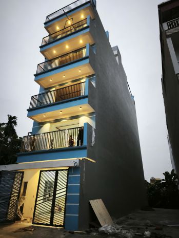 Cho thuê nhà 120m2 x 5 tầng 1 tum làm văn phòng, trung tâm 7377432