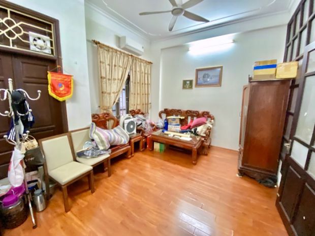 Giảm 500 triệu nhà ngõ 89 lạc long quân 40 mét 6 tầng 16,5 t 7378344