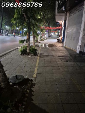 Câu chuyện căn nhà nở hậu công năng tại mặt phố võ thị sáu 7379946