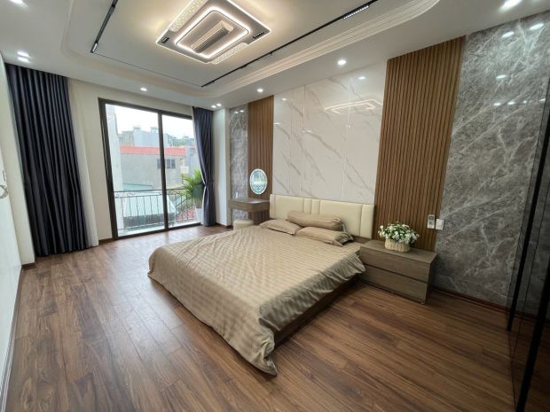 Phố thạch bàn  có nhà 43m2 6 tầng thang máy, gara ô tô, 7380246