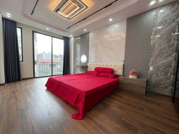 Phố thạch bàn  có nhà 43m2 6 tầng thang máy, gara ô tô, 7380247