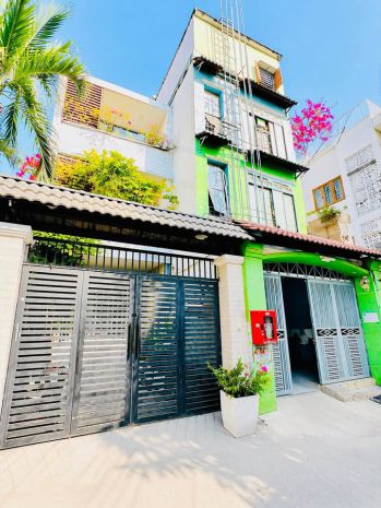 Chdv 23p  dthu 70 - lô góc hxh  ngang 4.6 nh  131m² 7381383