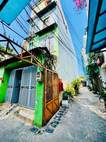 Chdv 23p  dthu 70 - lô góc hxh  ngang 4.6 nh  131m² 7381384