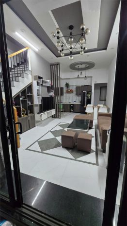 Chính chủ cần bán căn nhà 113 hoàng văn thái, đg hoàng văn 7381604