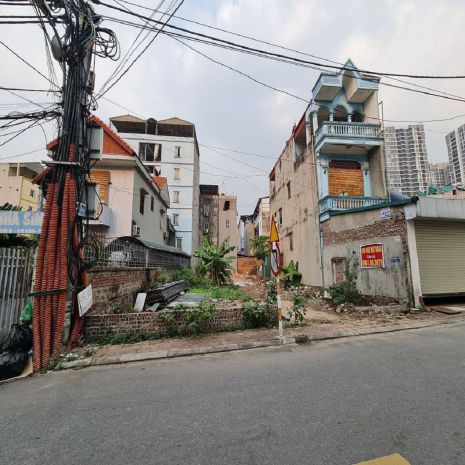 90m2 mt 5m đường 4m gần chợ sv nông nghiệp, trâu quỳ. chỉ 7382010