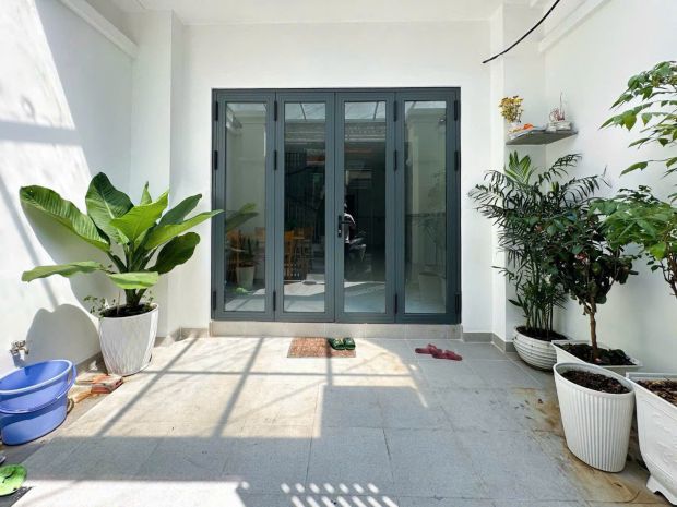 Khu vip nhà ga t3  cộng hòa  ô tô tránh nhau  nhà mới 4 7383582