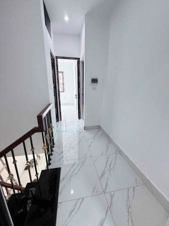 Cho thuê nhà riêng ngõ 107 tân khai 30m2 x 2 tầng x 2 ngủ, 7383811