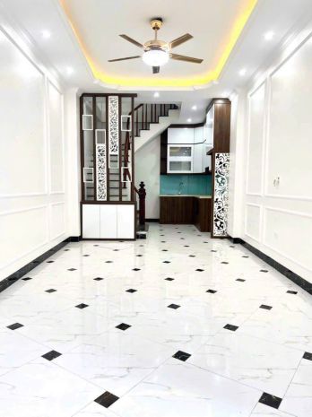 Cho thuê nhà ngõ ba gác xuân phương 36m2x5 tầng, 13 triệu 7383826