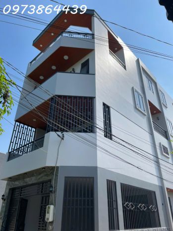 Siêu phẩm lô góc 4 tầng  thang máy xịn  gara 2 ô tô  gần 7384088