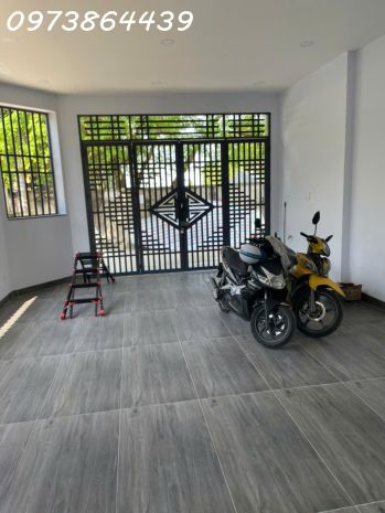 Siêu phẩm lô góc 4 tầng  thang máy xịn  gara 2 ô tô  gần 7384089