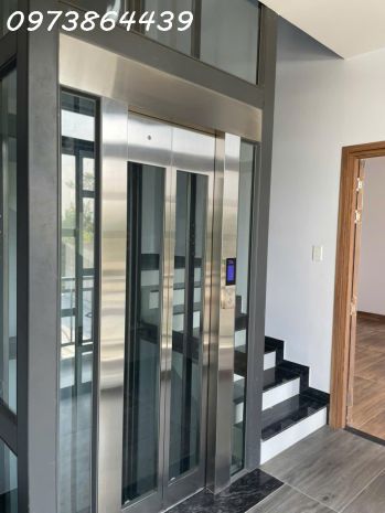 Siêu phẩm lô góc 4 tầng  thang máy xịn  gara 2 ô tô  gần 7384090