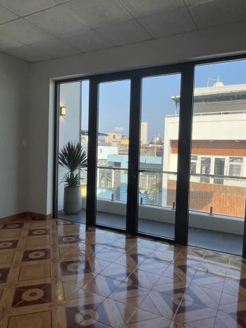 Mt huỳnh thúc kháng, gần cầu rồng, 70m2, 4 tầng, 7 phòng 7385098