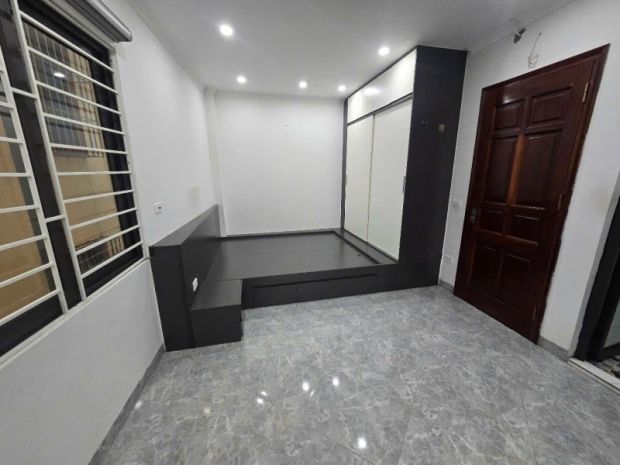 Kim giang  lô góc  7 tầng  mt 10m  16.95 tỷ tl 7386477