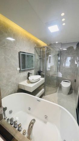 Bán nhà mặt phố 7 tầng ngõ 69 tư đình  long biên, hà nội 7386579