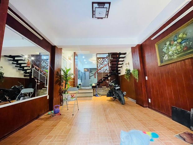 Lạc long quân  bán nhà đẹp mặt ngõ ôtô 6tầng 50m² mt 4.2m 7386752