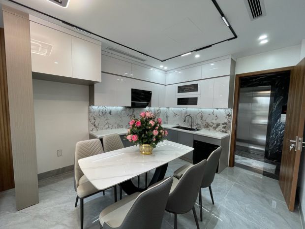 Bán nhà mới 6 tầng- thang máy-full nội thất phố đàm quang 7387049