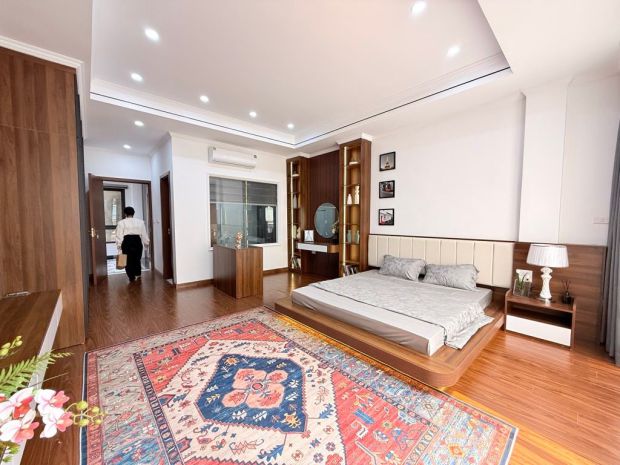 Bán nhà đẹp hồng tiến- full nt- dân xây- gara- sát phố- 45m 7389484