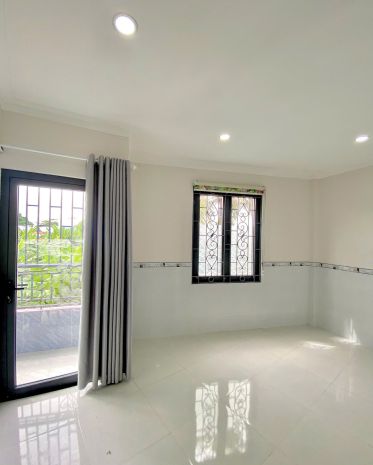 Bán nhà 2 tầng tttp nha trang , hẻm thông , gần cầu hộ 7389970