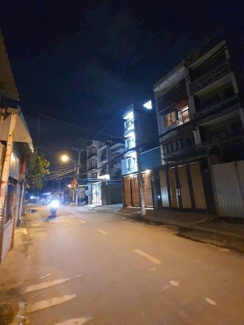 Bán nhà góc 2 mặt tiền đường 11 trường thọ thủ đức. 7390258