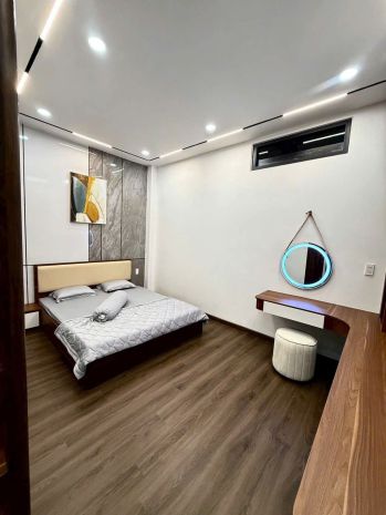 Tân bình - xe hơi ngủ trong nhà - thang máy - nhà mới đẹp - 7390683