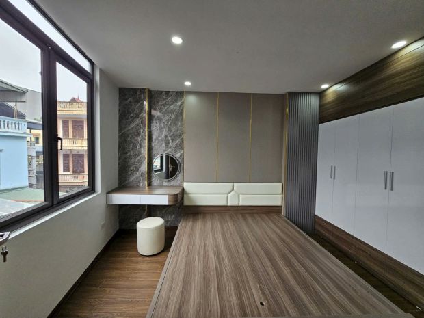 Siêu phẩm long biên  6 tầng thang máy  lô góc  ô tô vào 7391337