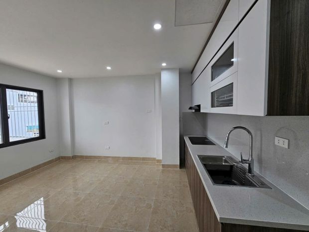 Siêu phẩm long biên  6 tầng thang máy  lô góc  ô tô vào 7391339