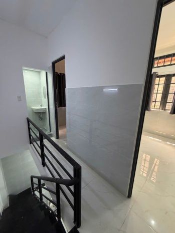 Nhà mới ở ngay  căn góc thoáng mát  giá tốt 7392141