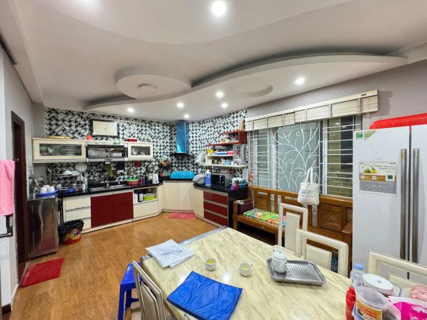 Xã đàn  lô góc  6 tầng  kinh doanh  10m ra phố 7392220