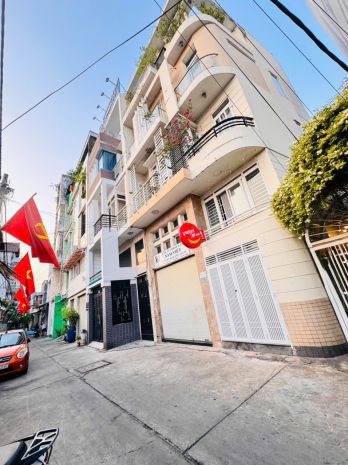 Chính chủ  bán nhà ngang lớn 9,5m*8m vuông đẹp- nhà 5 tầng 7392562