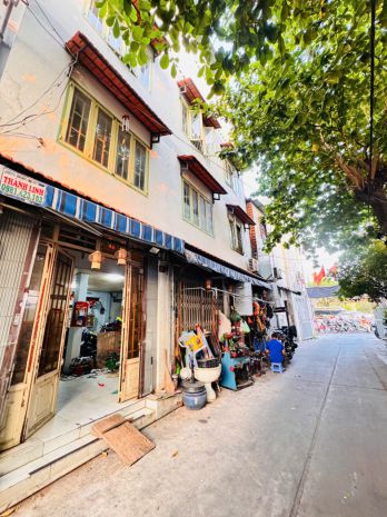 Chính chủ  bán nhà ngang lớn 9,5m*8m vuông đẹp- nhà 5 tầng 7392564