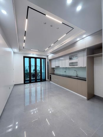 Nhà đẹp 5 tầng có thang máy  tuyến 2 lê hồng phong, hải an 7393007