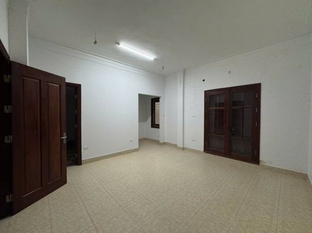 Phân lô vỉa hè ô tô tránh đường bưởi, lô góc 72m2 5t mt 7394423