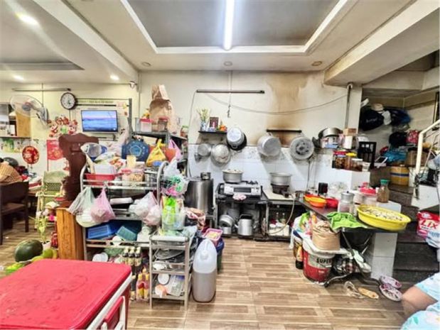 Nhà hxh đường huỳnh văn bánh phường 17 cũ phú nhuận. 7395777