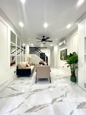 Gấp!8ty có thang máy+oto+chân ga metro tại ngọa long,cầu 7396155